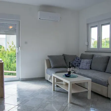 Lavanda Apartman Maslenica